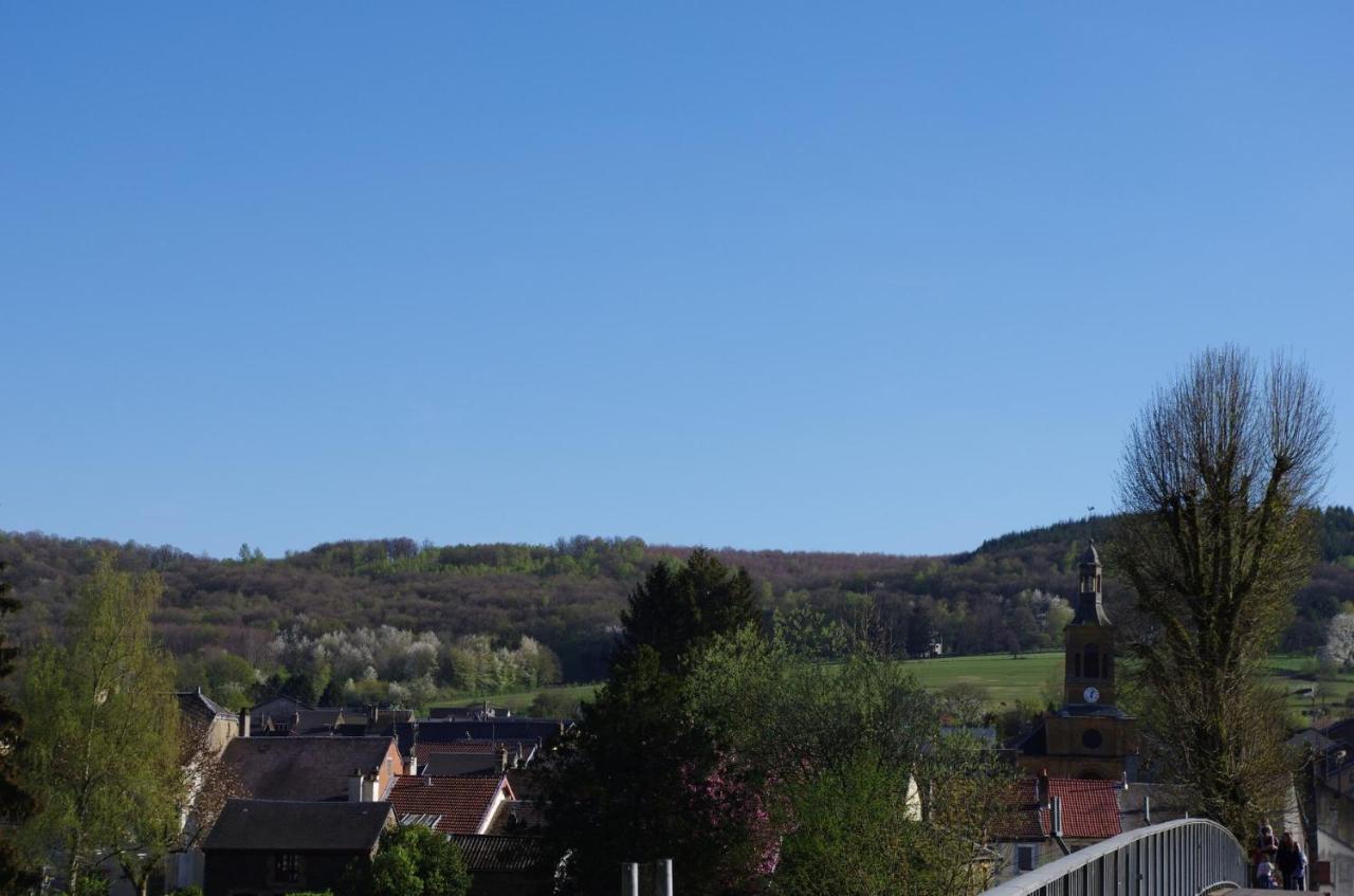 Le Doux Rivage, proche de Charleville, jardin et accès à la voie verte Joigny-sur-Meuse Exterior foto