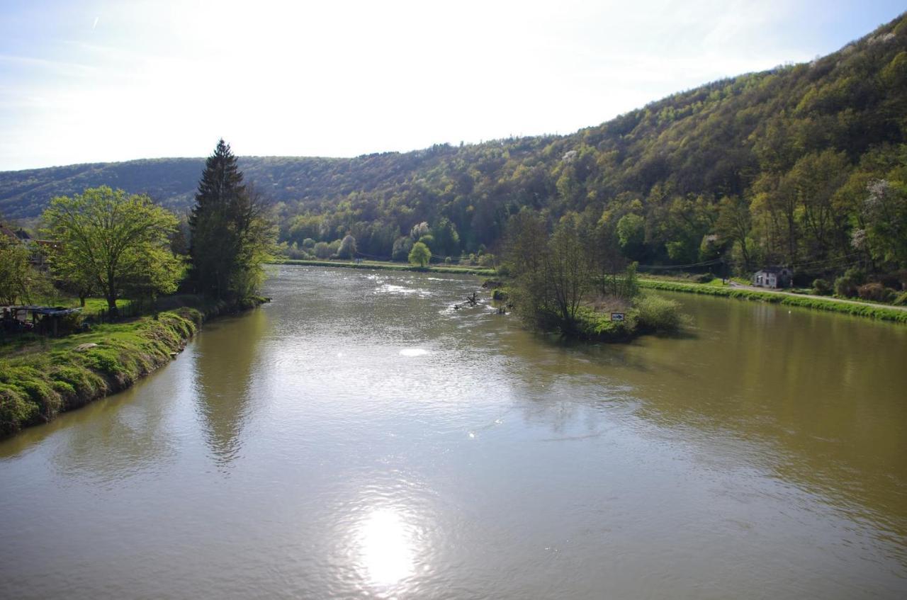 Le Doux Rivage, proche de Charleville, jardin et accès à la voie verte Joigny-sur-Meuse Exterior foto